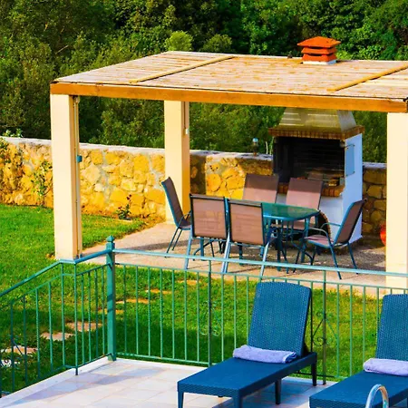 Europe Io Villa