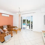 Europe Io Villa
